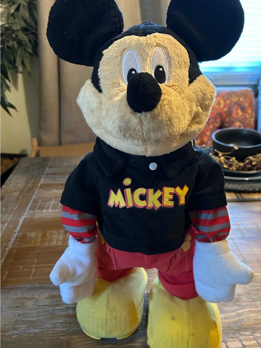 Fischer Price 17.5” Disney Mickey Mouse Animated Singing Dancing Musical WORKS!
